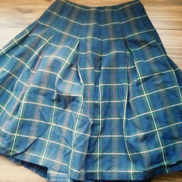 Plaid uniform skirt - Picture 1 of 2